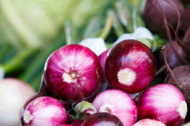 Rote Zwiebeln schneidne ohne tränen zu müßen